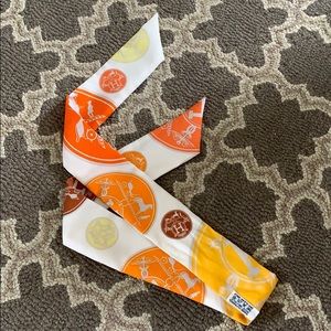 Hermès 100% silk twilly